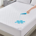 BEDLORE Waterproof Mattress Protector, King Size Noiseless Mattress Pad by Bedlore